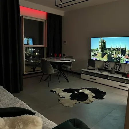 Towarowa - Milionowa 39 Check-in 24h Lejlighed