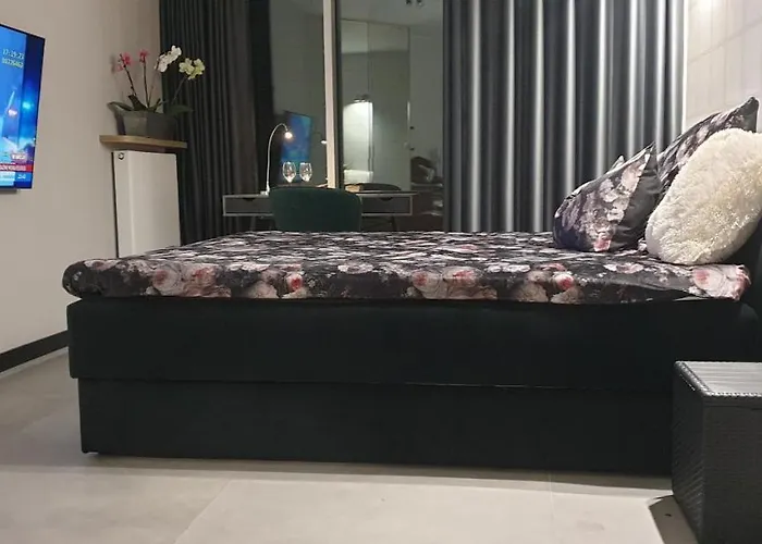 Towarowa - Milionowa 39 Check-in 24h Poznan