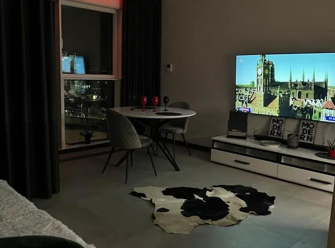 Towarowa - Milionowa 39 Check-in 24h Apartment